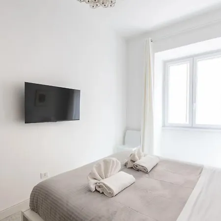 Milice 4* Rom